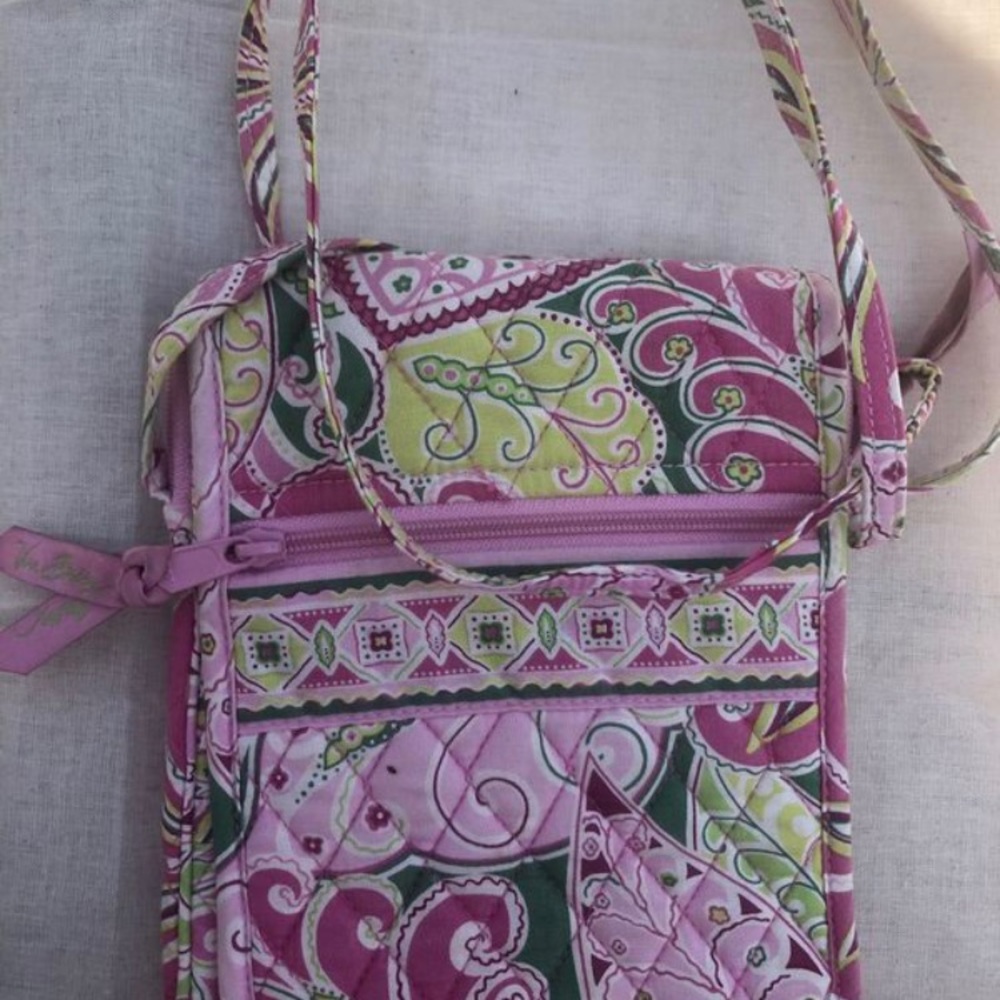 VERA BRADLEY PINWHWEEL PINK MINI HIPSTER